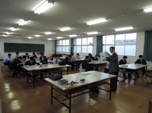 2015(H27).11.13 延岡工業　大坪昌久　宮崎大学名誉教授による学習風景